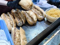 -Bánh Mì Huynh Hoa