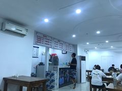 -何记酿皮店(西流湾店)