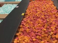 -极限PLAY运动娱乐新世界·团建派对潮玩休闲馆·室内蹦极高空游乐园