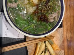 -云阿蛮云南生烫牛肉米线(奉贤路店)