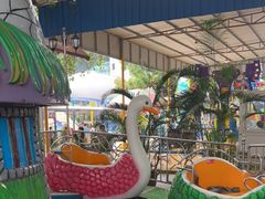 -顺德大良半月城游乐场