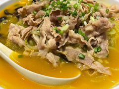 秘制酸汤肥牛-鹿港小镇(悠唐店)