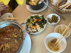 -闫家驴肉老店(华电一校店)
