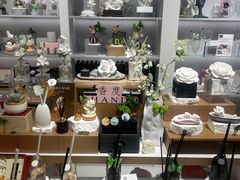 -LOL原创生活概念店(K11购物艺术中心店)