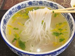 -火烧房子菊花米线(兴盛路店)