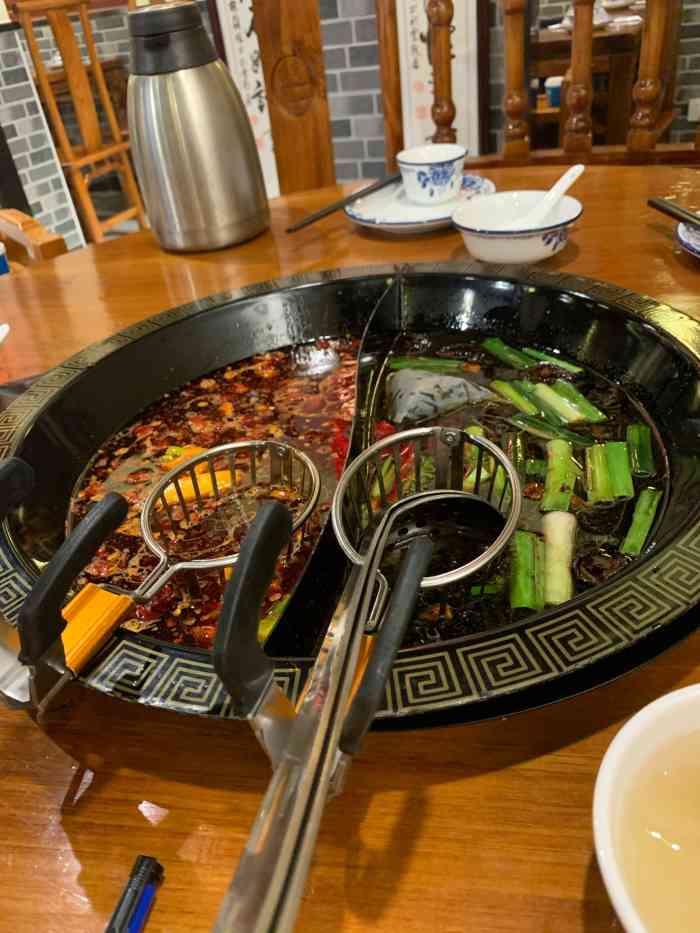 围炉夜话(科新路店)-"天气转凉了,吃火锅是个不错的选择.如果你.