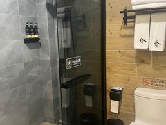 -闲隅江景艺术酒店(解放碑洪崖洞总店)