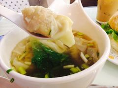 -新大咀港式茶餐厅(宝山万达店)