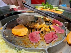 -哈哈碳都·牛肋条无限自助烤肉(宝龙店)
