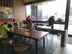 大堂-星巴克(长沙麓南广场店)