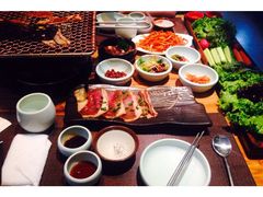 -黑牛の店·和牛烧肉(大悦城店)