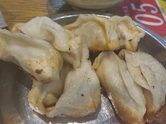 -黄阿姨锅贴大王(万航渡路店)