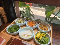 -银米·云南传统过桥米线(双廊黑金冠店)