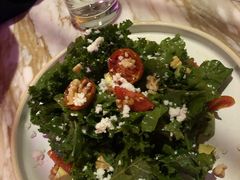 牛油果羽衣甘蓝沙拉-The Rug Cafe(王府中环店)