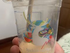 -瑞幸咖啡(镇江新城吾悦广场店)