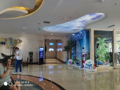 -皇马海口湾海景酒店(万绿园秀英港店)