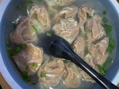 三鲜牛肉馄饨-老新隆牛肉锅贴(新街口店)
