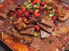 -渝是乎酸菜鱼(龙旗购物中心店)