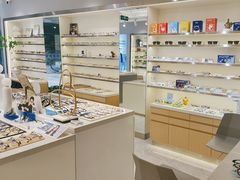 -视野联行眼镜·蔡司·尼康·豪雅·依视路(青浦宝龙店)