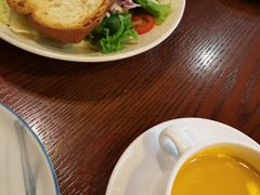 金枪鱼面包色拉-斯比特花园西餐厅(东方商厦店)