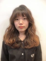 -PE SALON