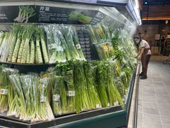 -胖东来生活广场(健康路店)
