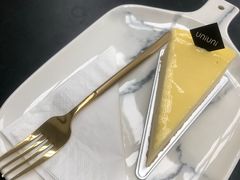 -UNI UNI(环亚凯瑟琳店)