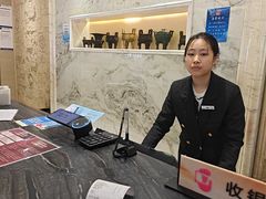 -郑庄脂渣海鲜楼(九水路店)