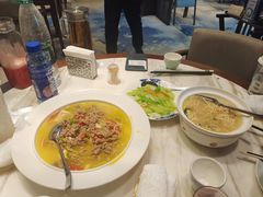 -满江红四季餐厅 · 国家五钻级酒家(新纪元大酒店店)