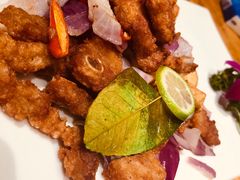 -老滇山寨•云南特色菜•地方菜•民族风情歌舞表演(金碧店)