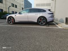 -蔚来体验中心(北京亦庄店)