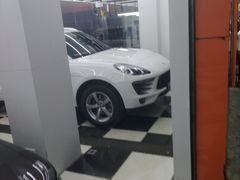 -鲨鱼皮汽车凹陷玻璃修复(静安店)