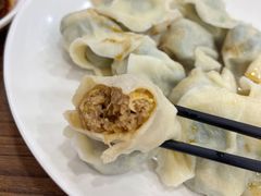 酸菜土猪肉饺子-霍嘟嘟手工水饺(黄山花园店)