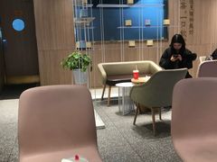 大堂-奈雪的茶(湖滨银泰in77C区PRO店)