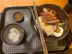脆皮烧鸭-余百年·现烧烧腊(布吉金利店)