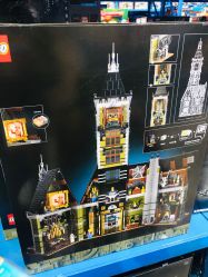 -逝水玩具折扣店