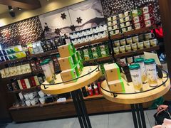 零售区-星巴克臻选(成都宽窄巷子店)