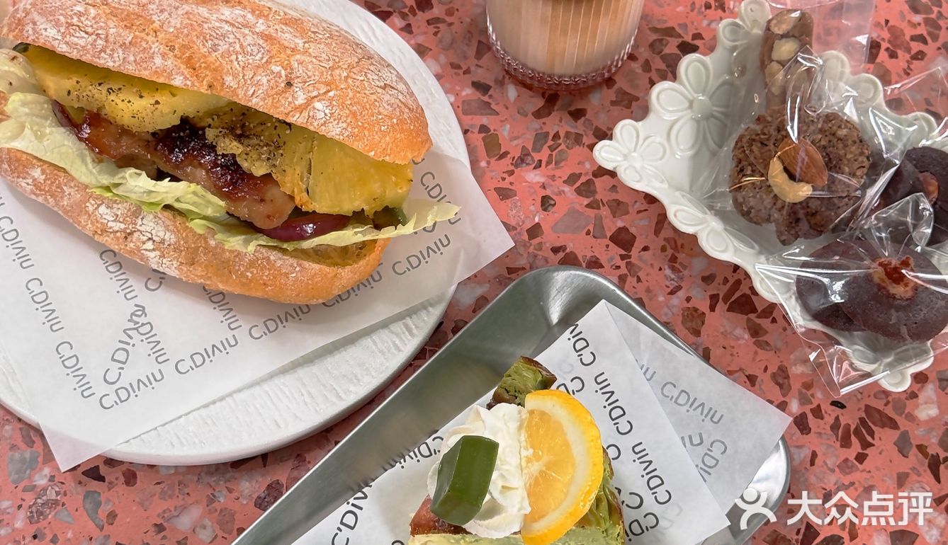 武汉!!这也太宝藏面包店了吧~