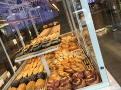 -焙丽拾光(麦凯乐直营店)