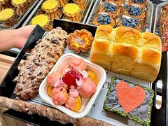 -HOT CRUSH趁热集合·现烤面包(上海环球港店)