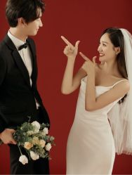 -易摄影婚纱摄影工作室