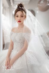 -艾米丽婚纱礼服