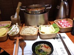 -独食火锅·半米屋台(直营总店)