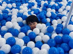 -蓝鲸奇亲子游泳俱乐部