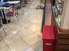 -必胜客(机场路店)