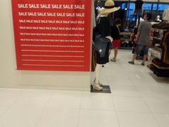 -优衣库(上海金桥国际商业广场店)