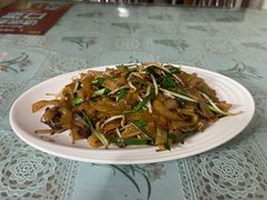 牛肉炒河粉-广东粤秀餐馆(佳家花园小区店)