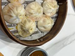 蟹粉小笼包-馋三尺蟹粉小笼(人民广场店)