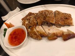 招牌脆皮芝麻鸡-中山保利艾美酒店-乐美中餐厅