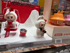 -泡泡玛特POPMART(蓝色港湾店)